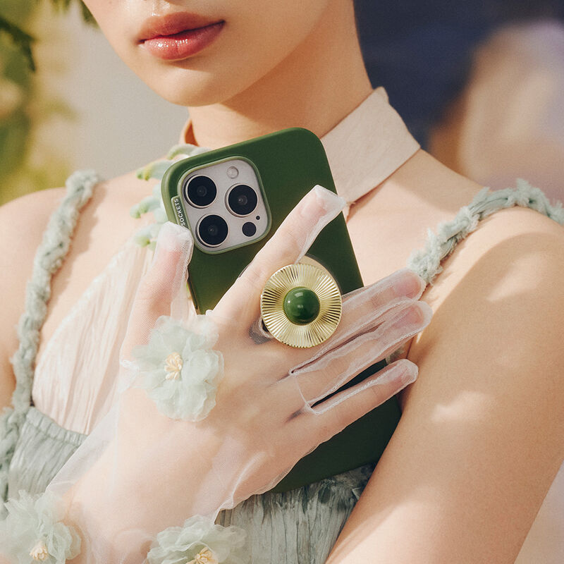 Olive — iPhone 16 Pro MagSafe Case image number 4